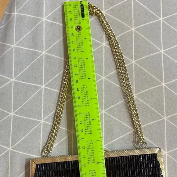 Vintage Black and Gold Chain Clutch - Picture 5 of 6